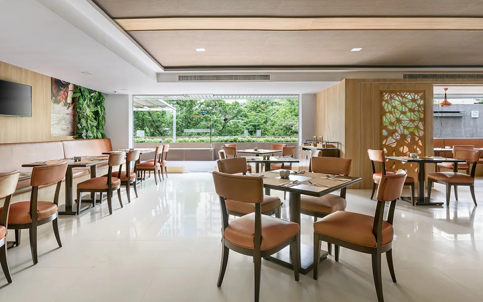 阿德菲·格兰德·素坤逸