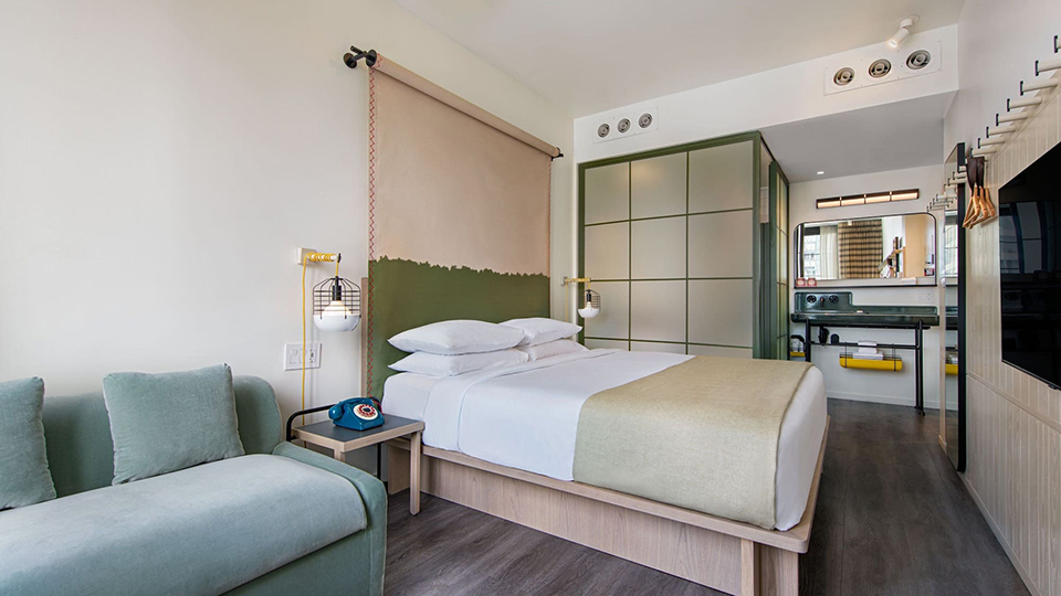 纽约市雀儿喜 Moxy 酒店